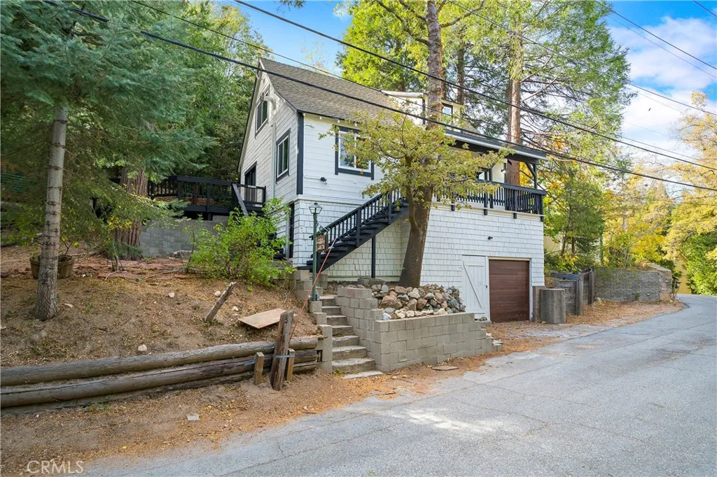 814 Glen View Lane, Twin Peaks, California 92391 home-pic-36