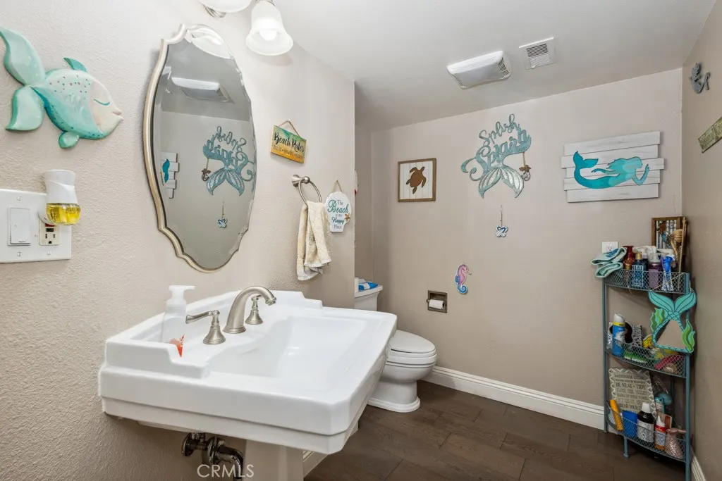 748 S Walnut Avenue, San Dimas, California 91773 home-pic-24