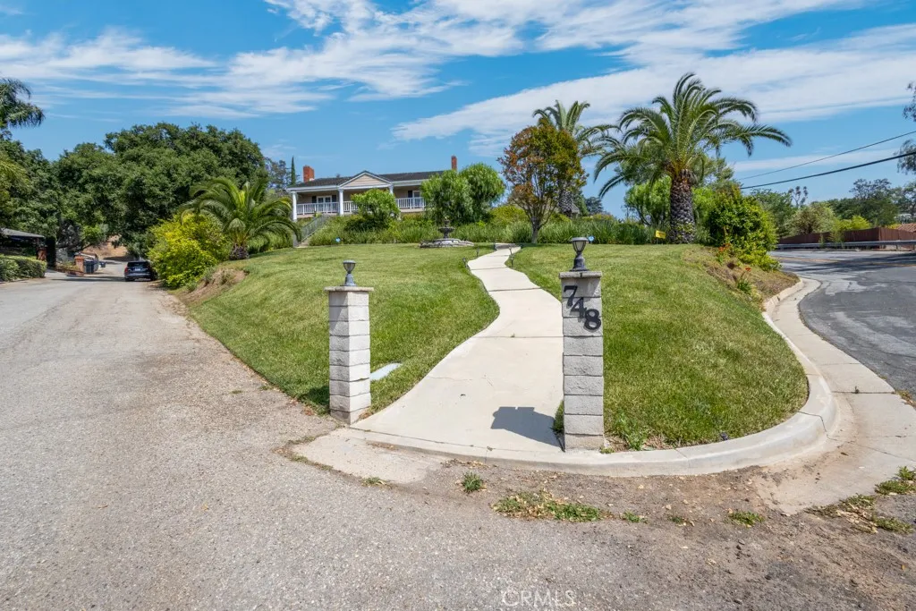 748 S Walnut Avenue, San Dimas, California 91773 home-pic-50