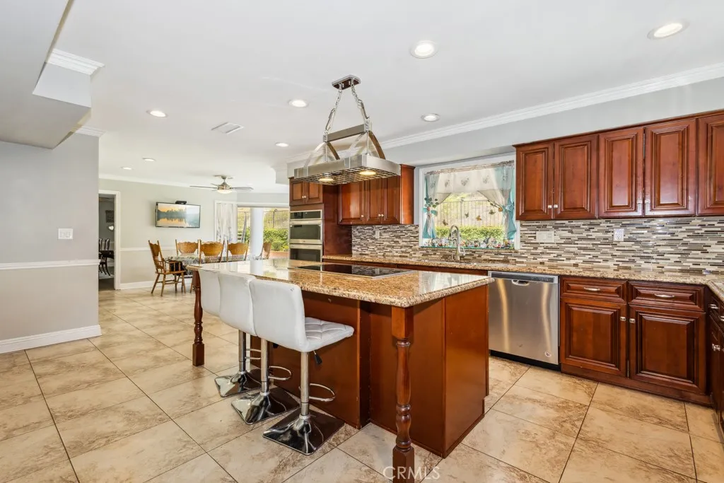 748 S Walnut Avenue, San Dimas, California 91773 home-pic-17