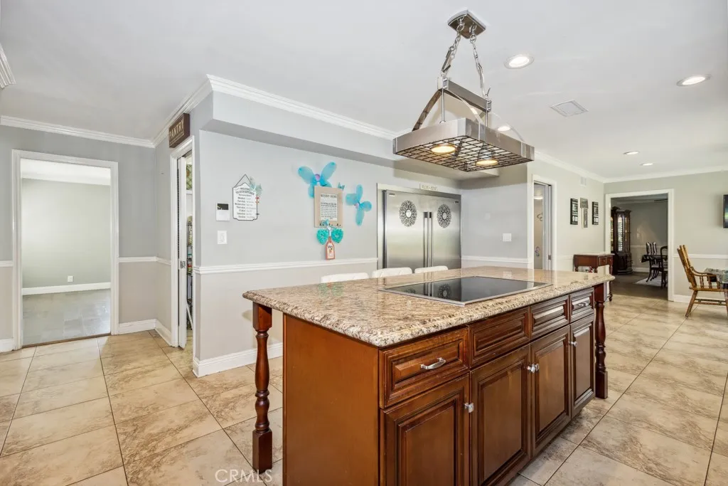 748 S Walnut Avenue, San Dimas, California 91773 home-pic-14