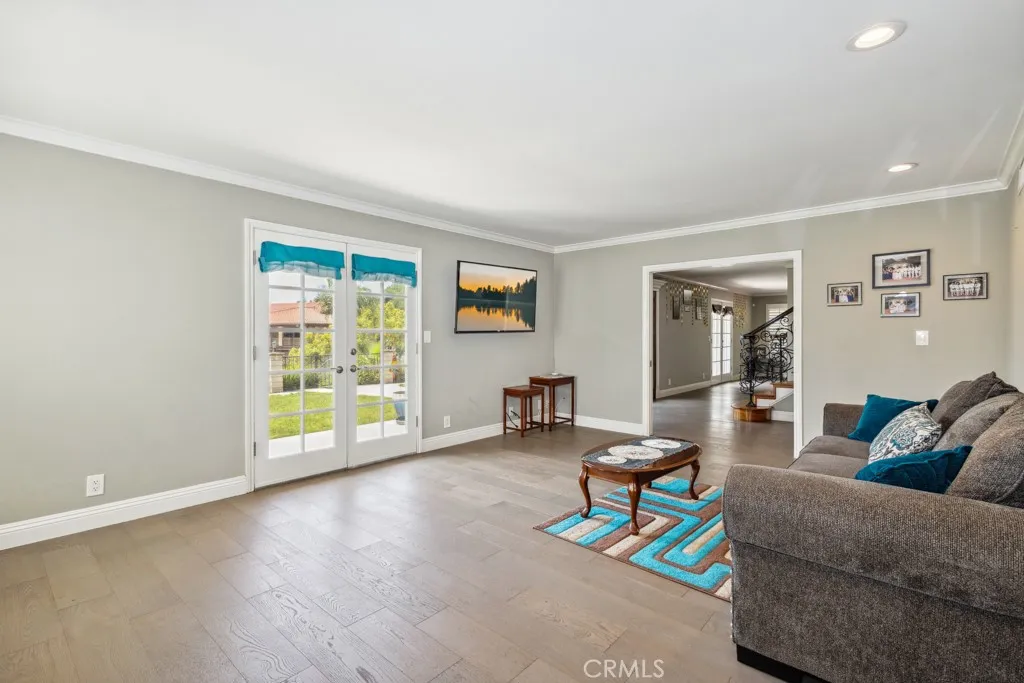 748 S Walnut Avenue, San Dimas, California 91773 home-pic-11