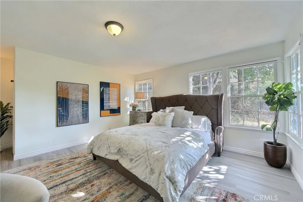 330 N Madison Avenue, Monrovia, California 91016 home-pic-13