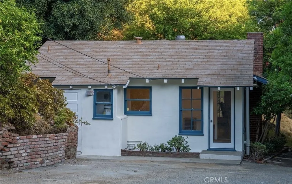 330 N Madison Avenue, Monrovia, California 91016 home-pic-1
