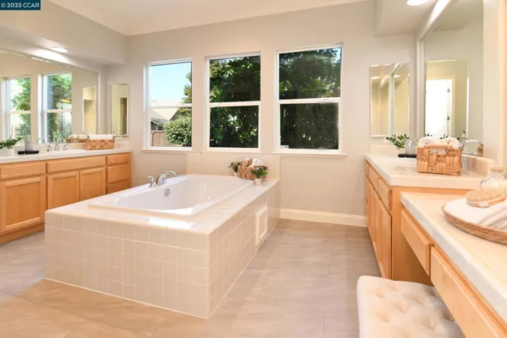 2332 Windy Springs Ln, Brentwood, California 94513