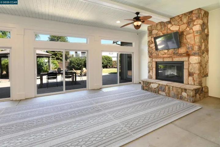 2332 Windy Springs Ln, Brentwood, California 94513