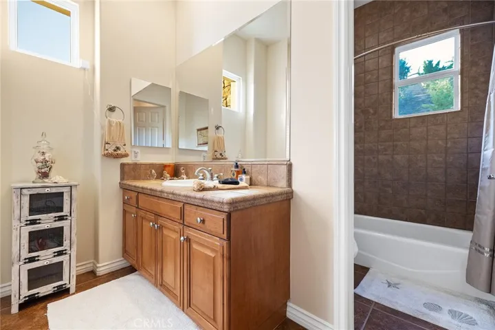 Private Bath in Bedroom 3