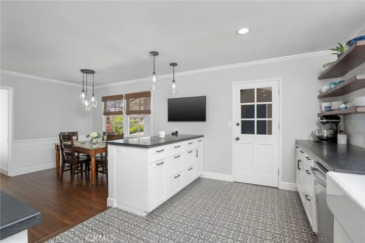 109 Via Ardilla, Palos Verdes Estates, California 90274