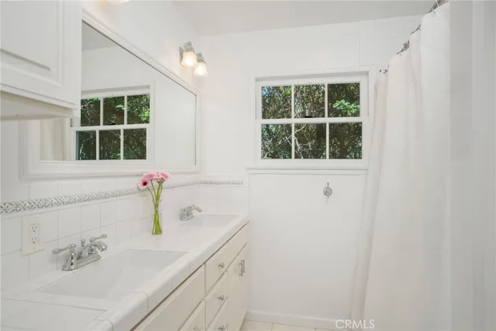 109 Via Ardilla, Palos Verdes Estates, California 90274