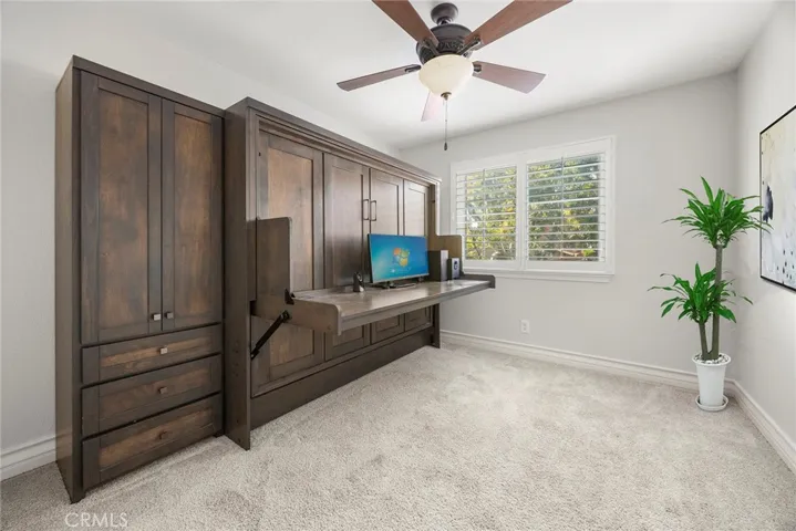 Murphy Bed w/Desk Set Up