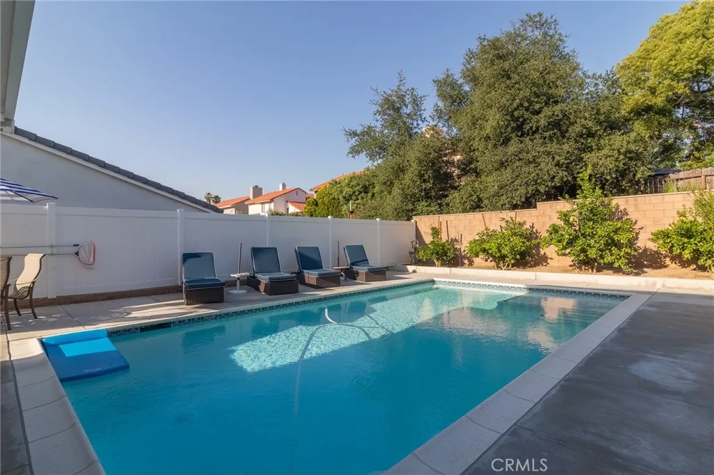 1827 Montecito Lane, Redlands, California 92374 home-pic-50