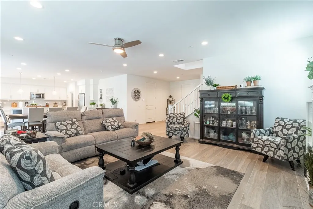 1827 Montecito Lane, Redlands, California 92374 home-pic-7