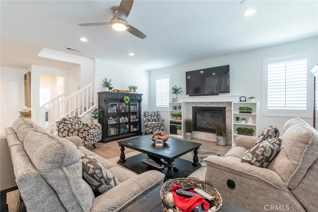 1827 Montecito Lane, Redlands, California 92374 home-pic-6