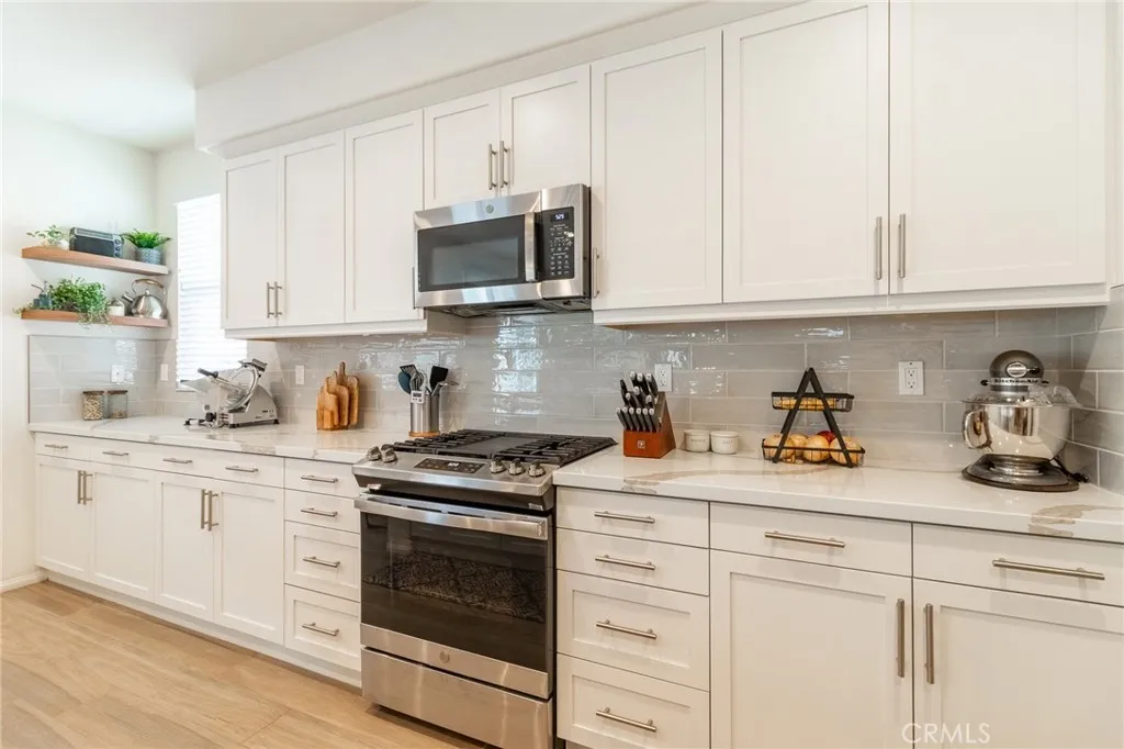 1827 Montecito Lane, Redlands, California 92374 home-pic-17