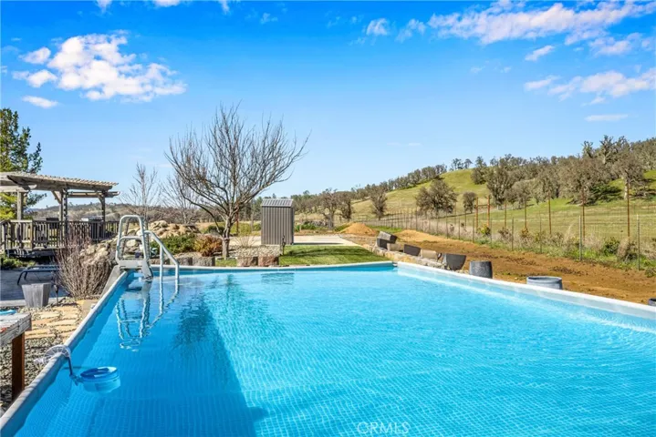 Peaceful and relaxing recreation area for pool