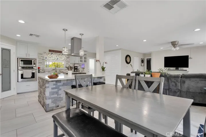 20683 Waalew Spc B54 Road B54, Apple Valley, California 92307