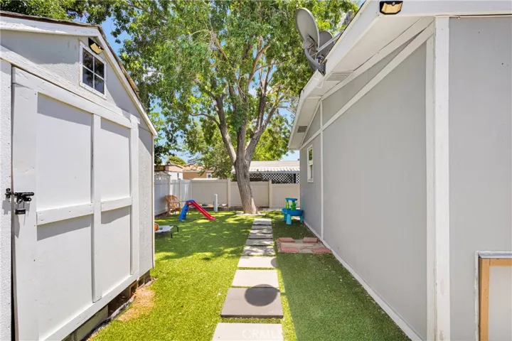 20683 Waalew Spc B54 Road B54, Apple Valley, California 92307