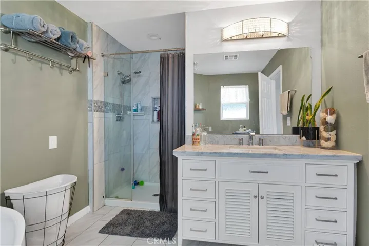 20683 Waalew Spc B54 Road B54, Apple Valley, California 92307