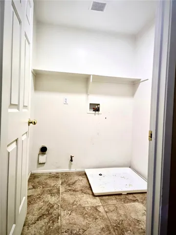 13377 Porter Creek Street, Oak Hills, California 92344