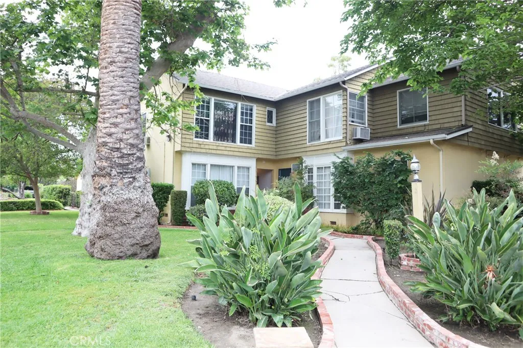 11755 Moorpark Street, Studio City, California 91604 home-pic-0