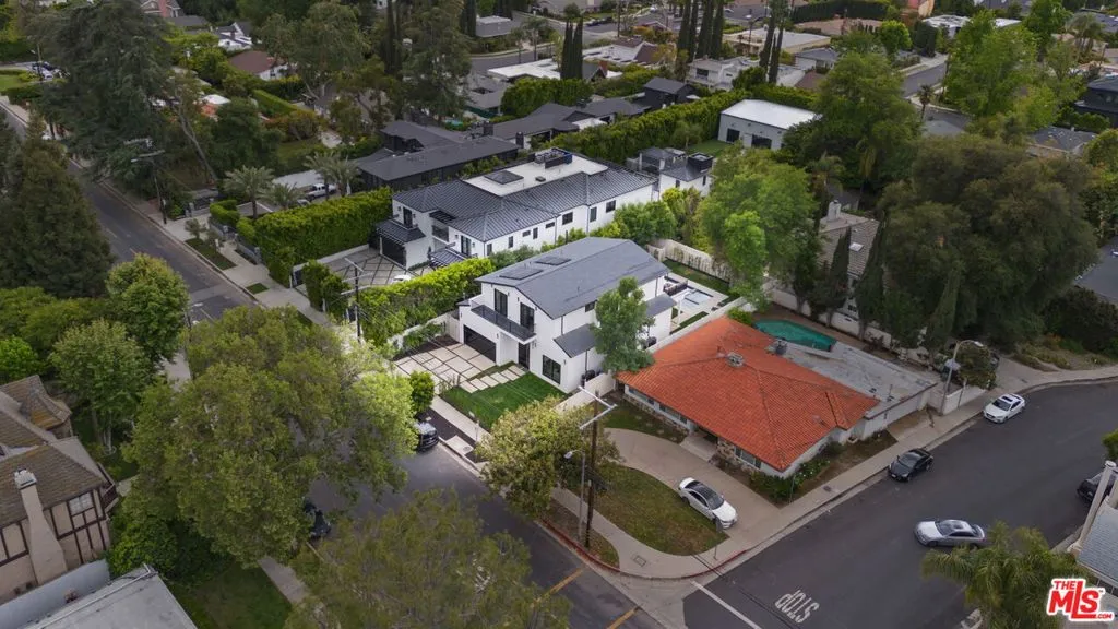 4535 Haskell Avenue, Encino, California 91436 home-pic-55