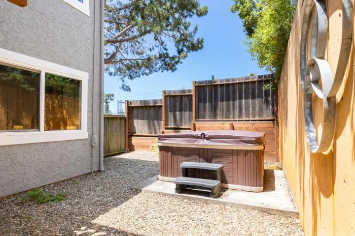 3360 Houts Drive A, Santa Cruz, California 95065