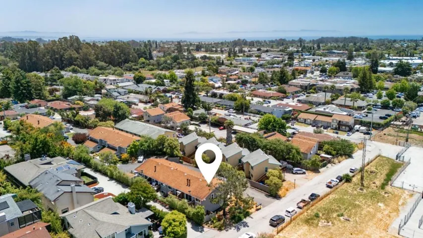 3360 Houts Drive A, Santa Cruz, California 95065