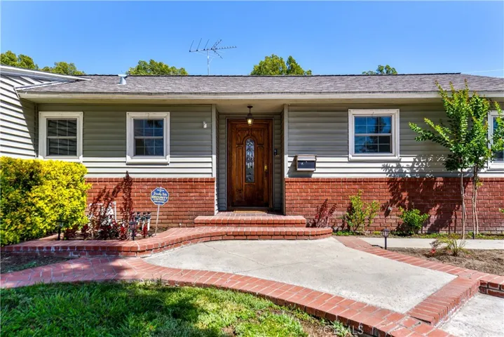 Welcome to 8150 Ocean View Ave.