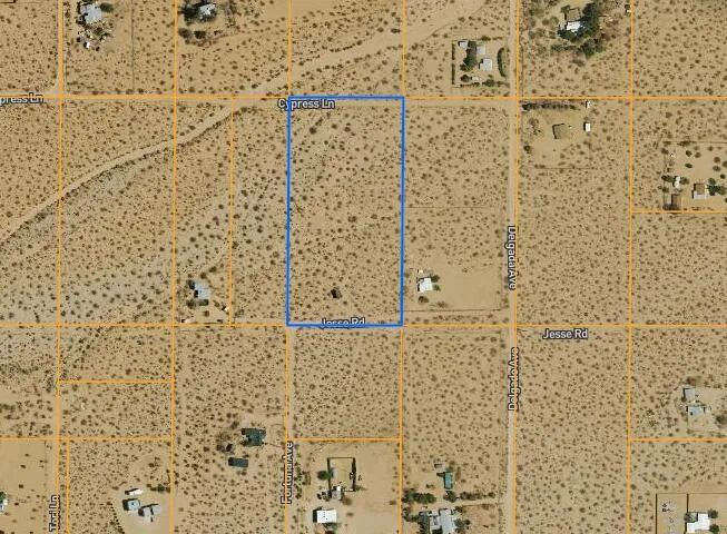 216 Jesse Road, Landers, California 92285 home-pic-2