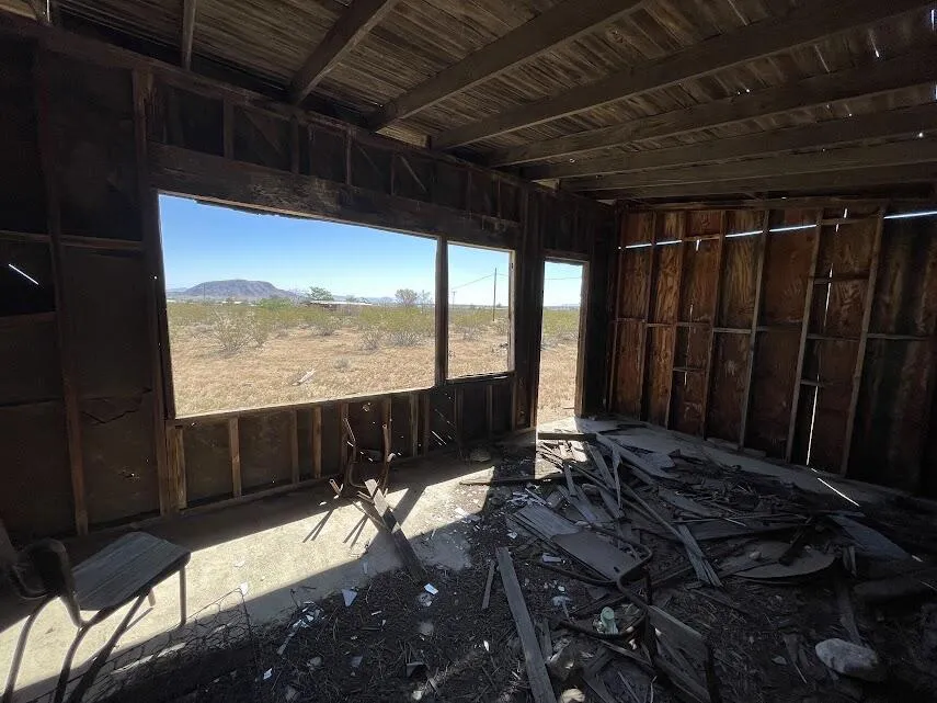 216 Jesse Road, Landers, California 92285 home-pic-4