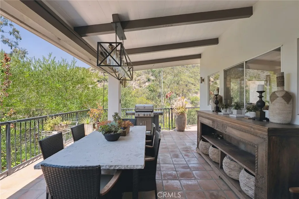 24311 Sylvan Glen Road, Calabasas, California 91302 home-pic-26