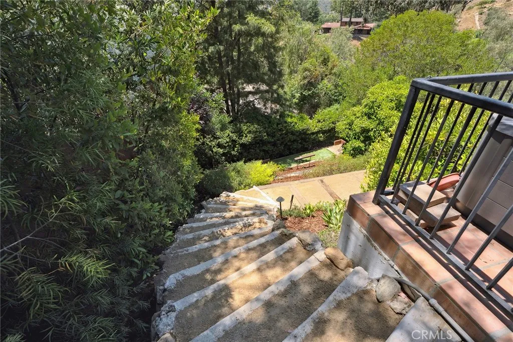 24311 Sylvan Glen Road, Calabasas, California 91302 home-pic-30