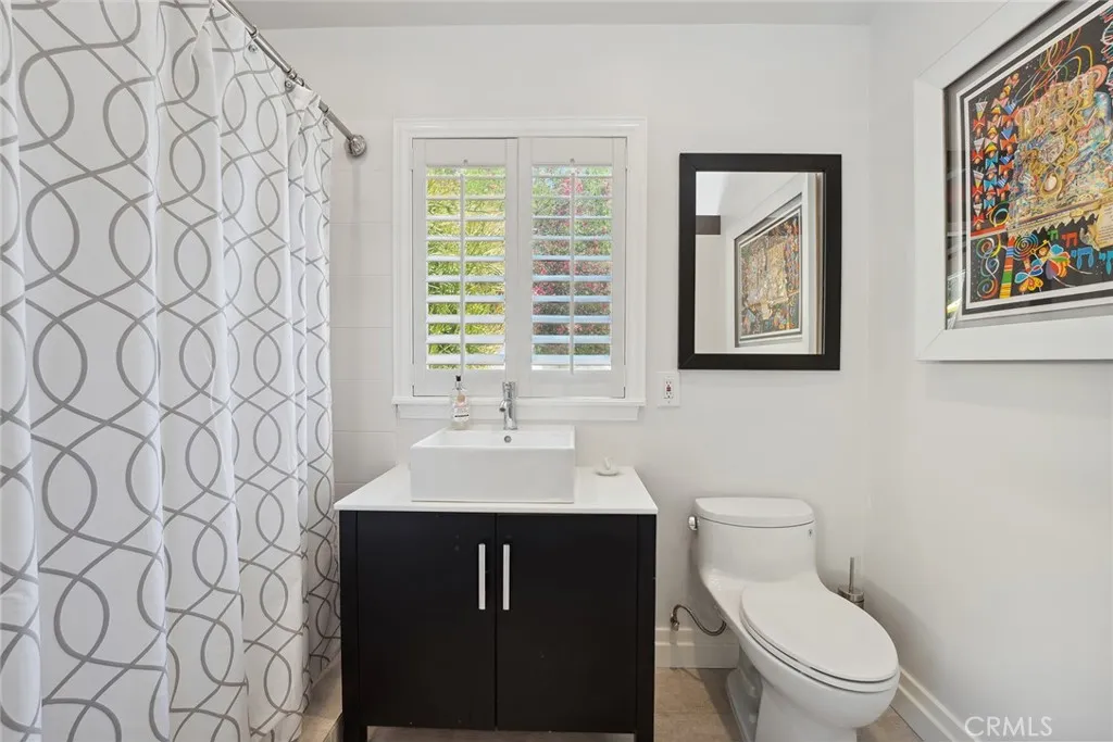 24311 Sylvan Glen Road, Calabasas, California 91302 home-pic-21