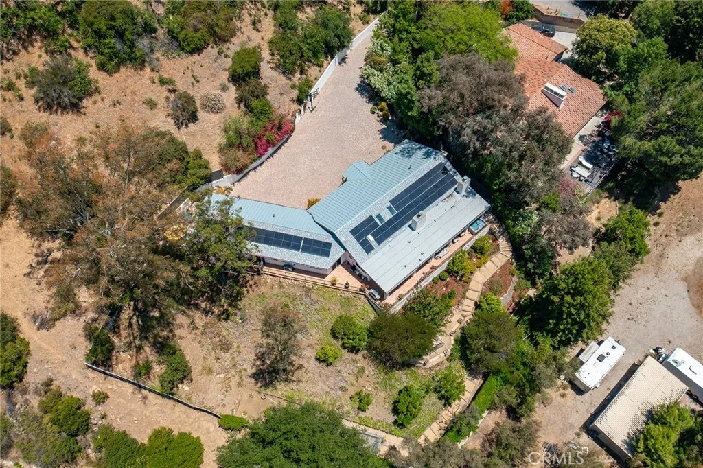 24311 Sylvan Glen Road, Calabasas, California 91302 home-pic-43