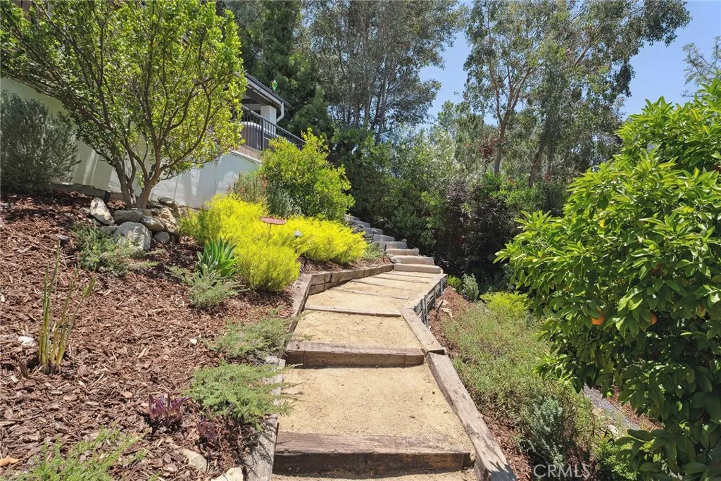 24311 Sylvan Glen Road, Calabasas, California 91302 home-pic-34
