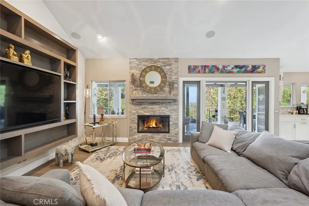 24311 Sylvan Glen Road, Calabasas, California 91302 home-pic-5