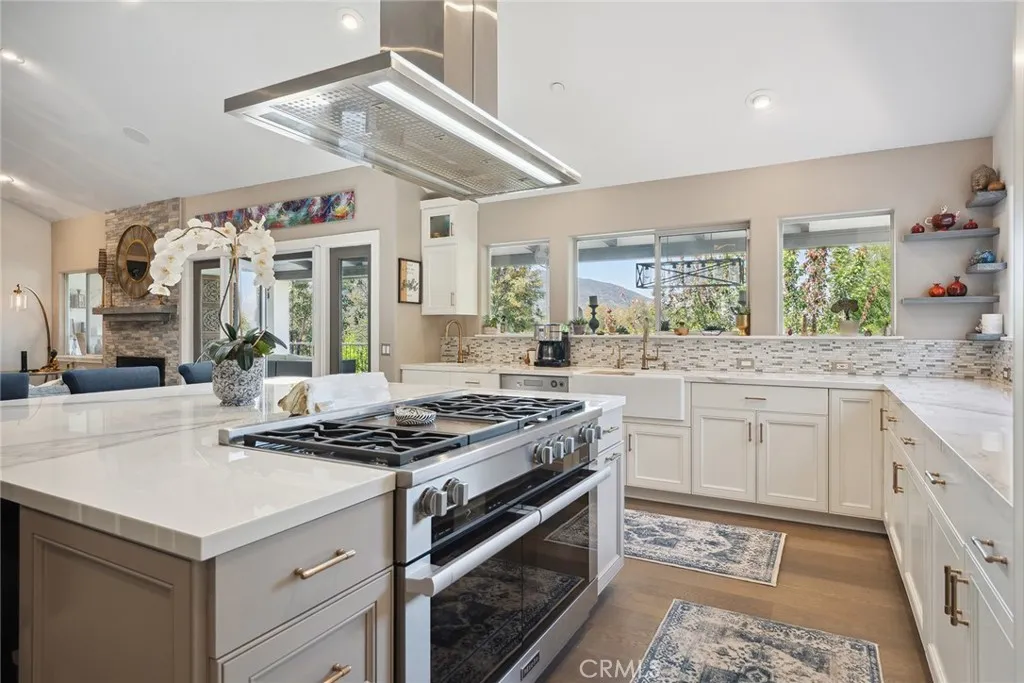 24311 Sylvan Glen Road, Calabasas, California 91302 home-pic-8