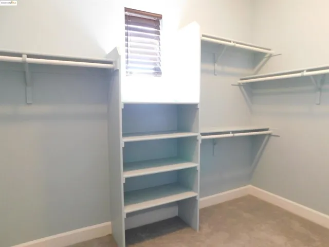 1811 Velvetleaf Ln, Santa Rosa, California 95404
