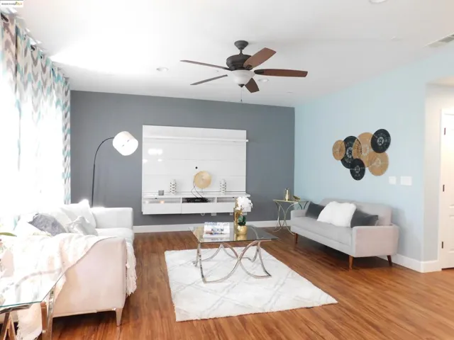 1811 Velvetleaf Ln, Santa Rosa, California 95404
