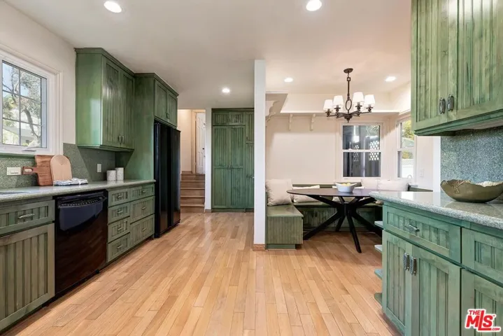 400 S Bentley Avenue, Los Angeles, California 90049