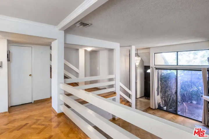 14311 Hartsook Street, Sherman Oaks, California 91423
