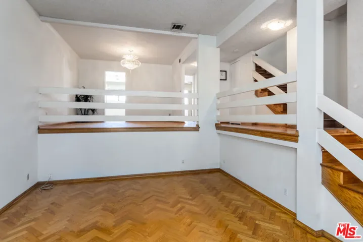 14311 Hartsook Street, Sherman Oaks, California 91423
