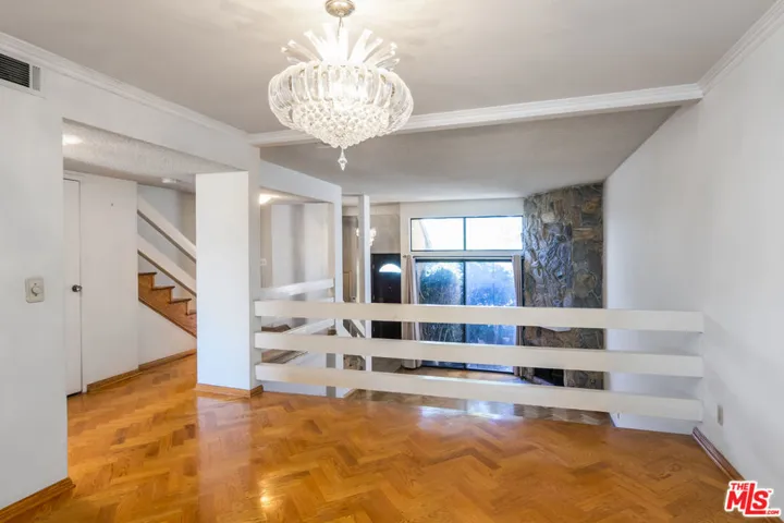 14311 Hartsook Street, Sherman Oaks, California 91423