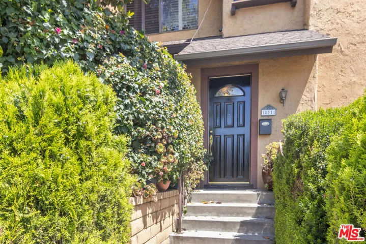 14311 Hartsook Street, Sherman Oaks, California 91423