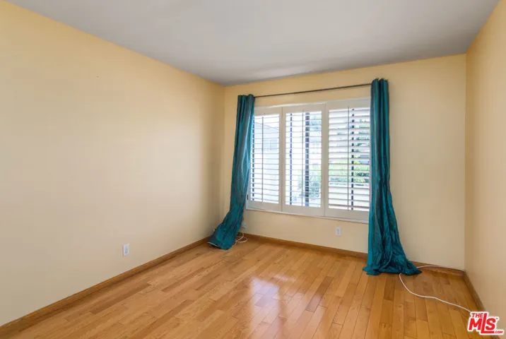 14311 Hartsook Street, Sherman Oaks, California 91423