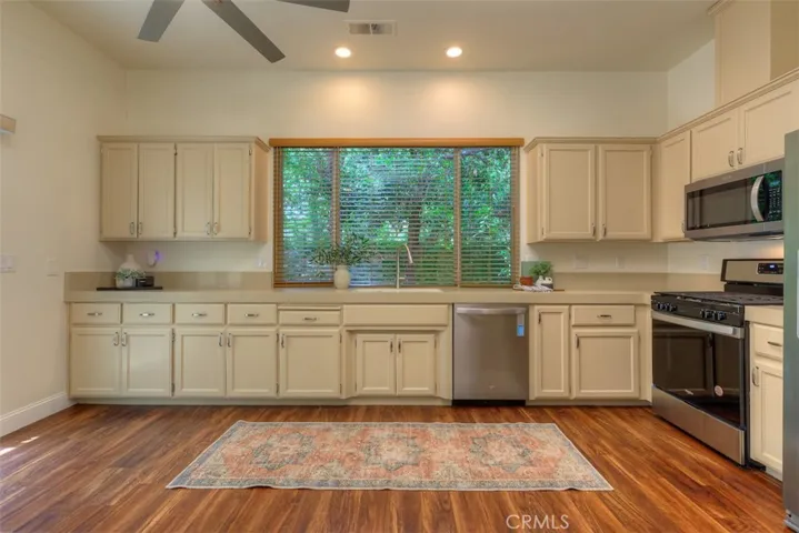 204 Mission Serra Terrace, Chico, California 95926