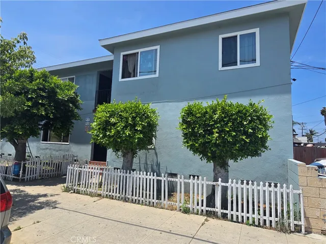 923 W G Street 8, Wilmington, California 90744