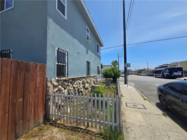 923 W G Street 8, Wilmington, California 90744