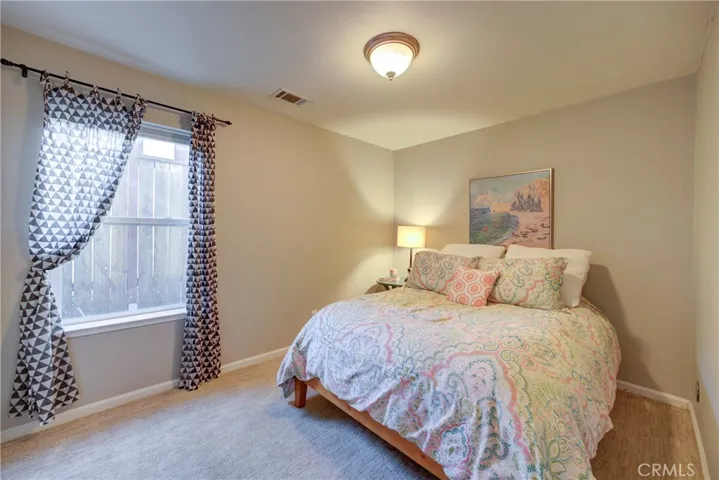 Guest bedroom #1