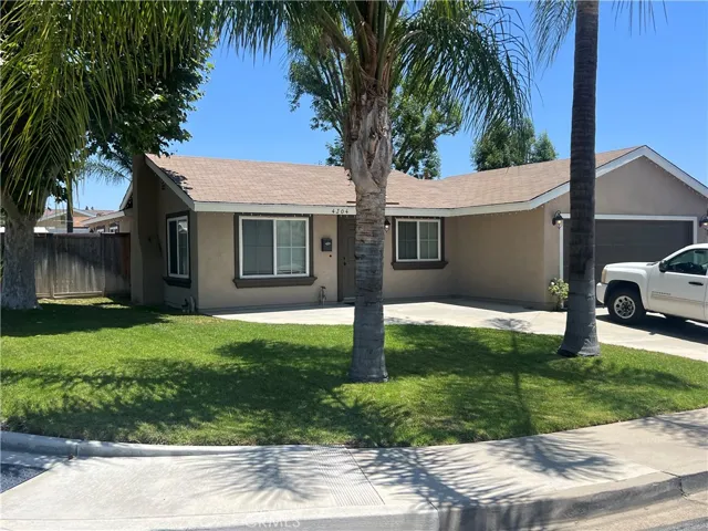 4304 Via De Los Robles, Yorba Linda, California 92886